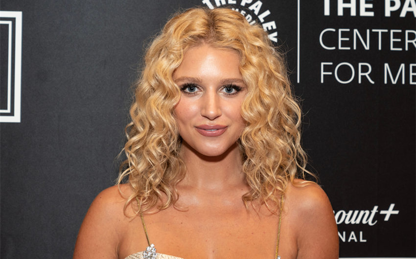 julia schlaepfer husband