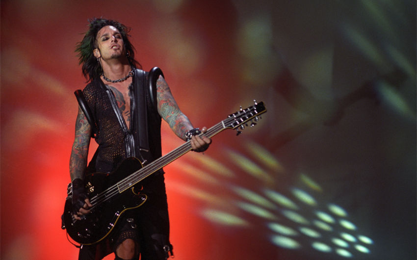 motley crue net worth